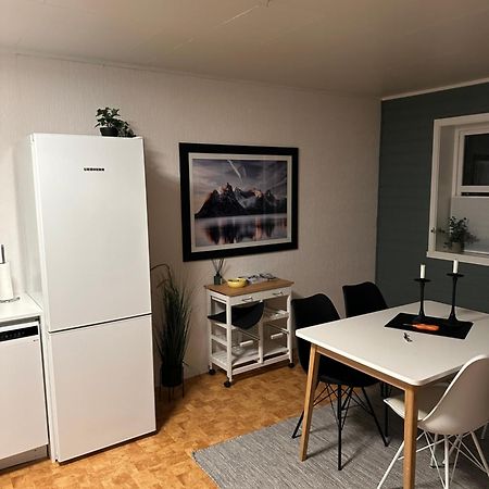 Leilighet I Rolig Gate Med Utsikt Og Gratis Parkering Тромсе Екстер'єр фото